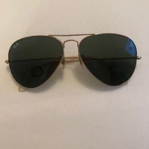 Ray-Ban Aviator Classic Gold Green Lens